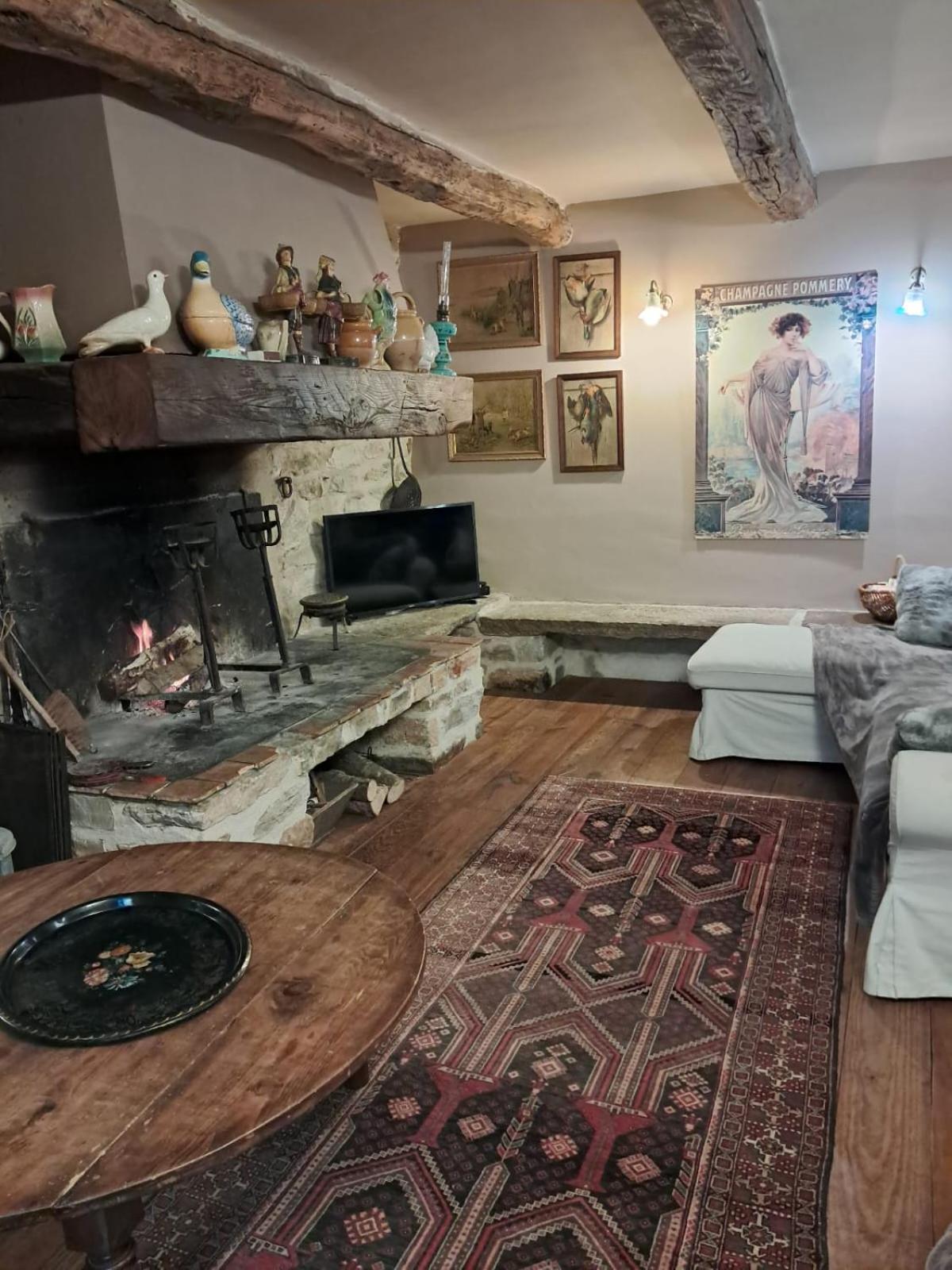 Nabat Le Haut, Chambre Et Table D'Hotes Courniou Ngoại thất bức ảnh