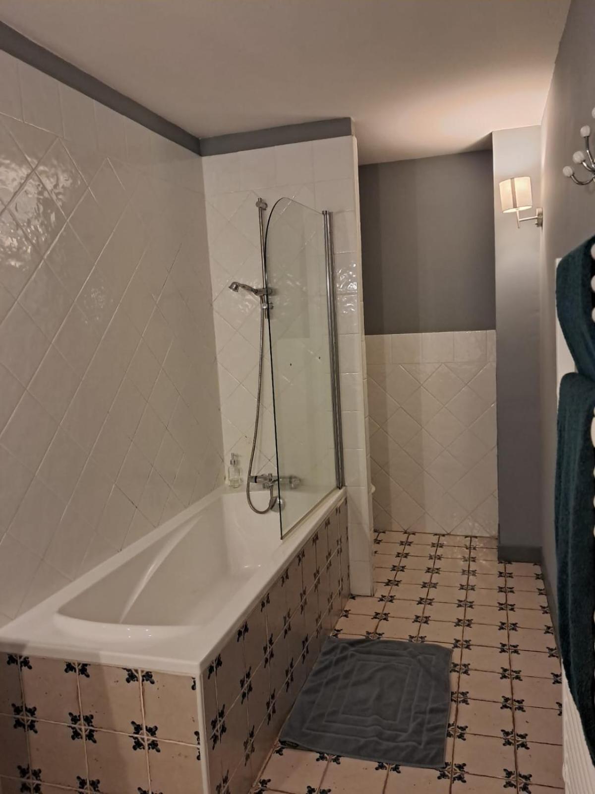 Nabat Le Haut, Chambre Et Table D'Hotes Courniou Ngoại thất bức ảnh